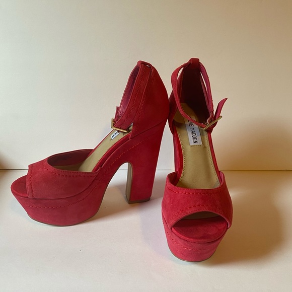 Hot Pink Steve Madden Greta platform heel - Picture 4 of 7